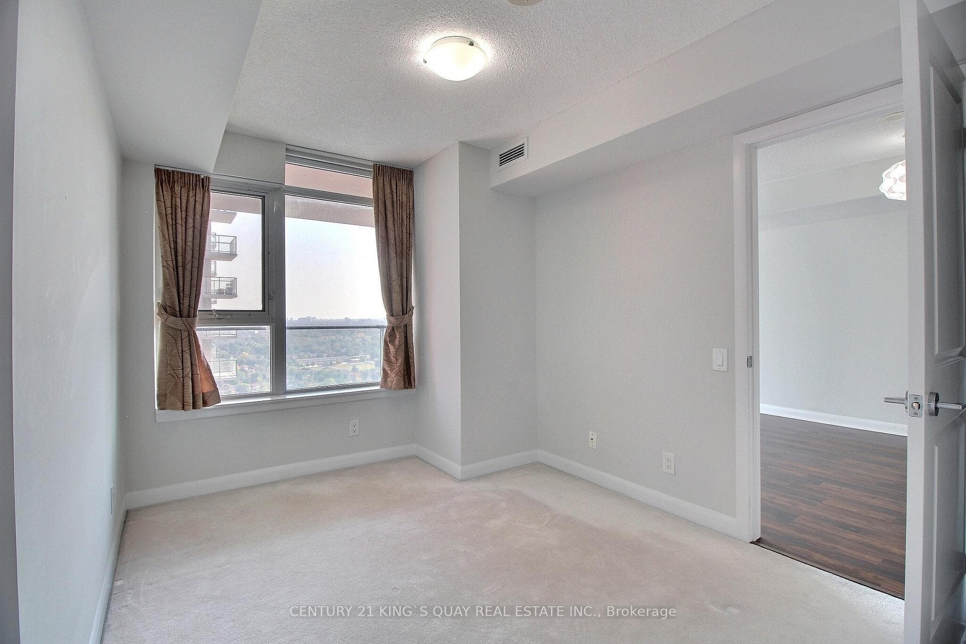25 Town Centre Court Unit 3006 photo 7