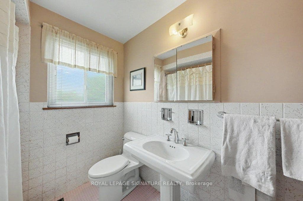 36 Jesmond Avenue photo 28