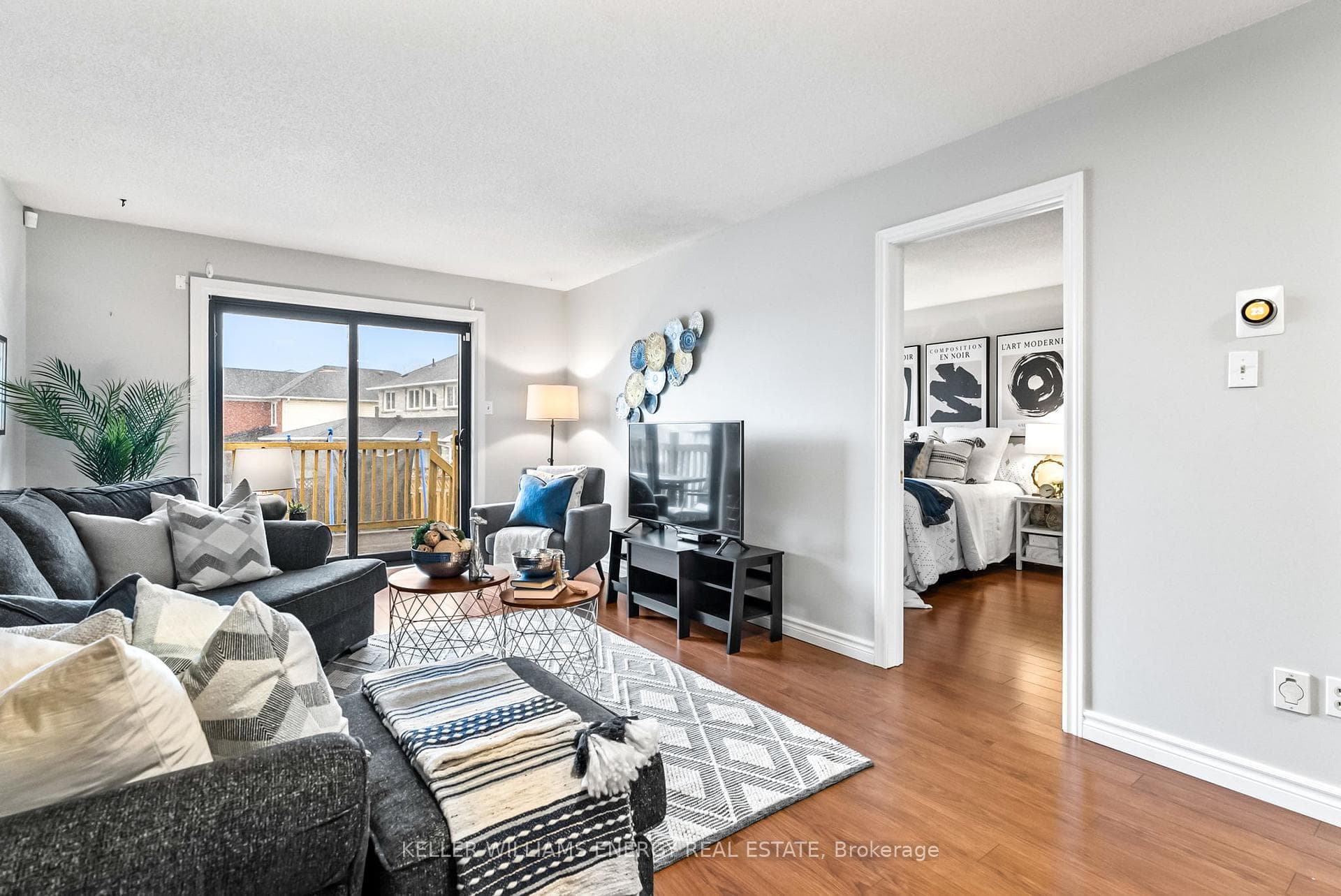 88 Farncomb Crescent photo 13