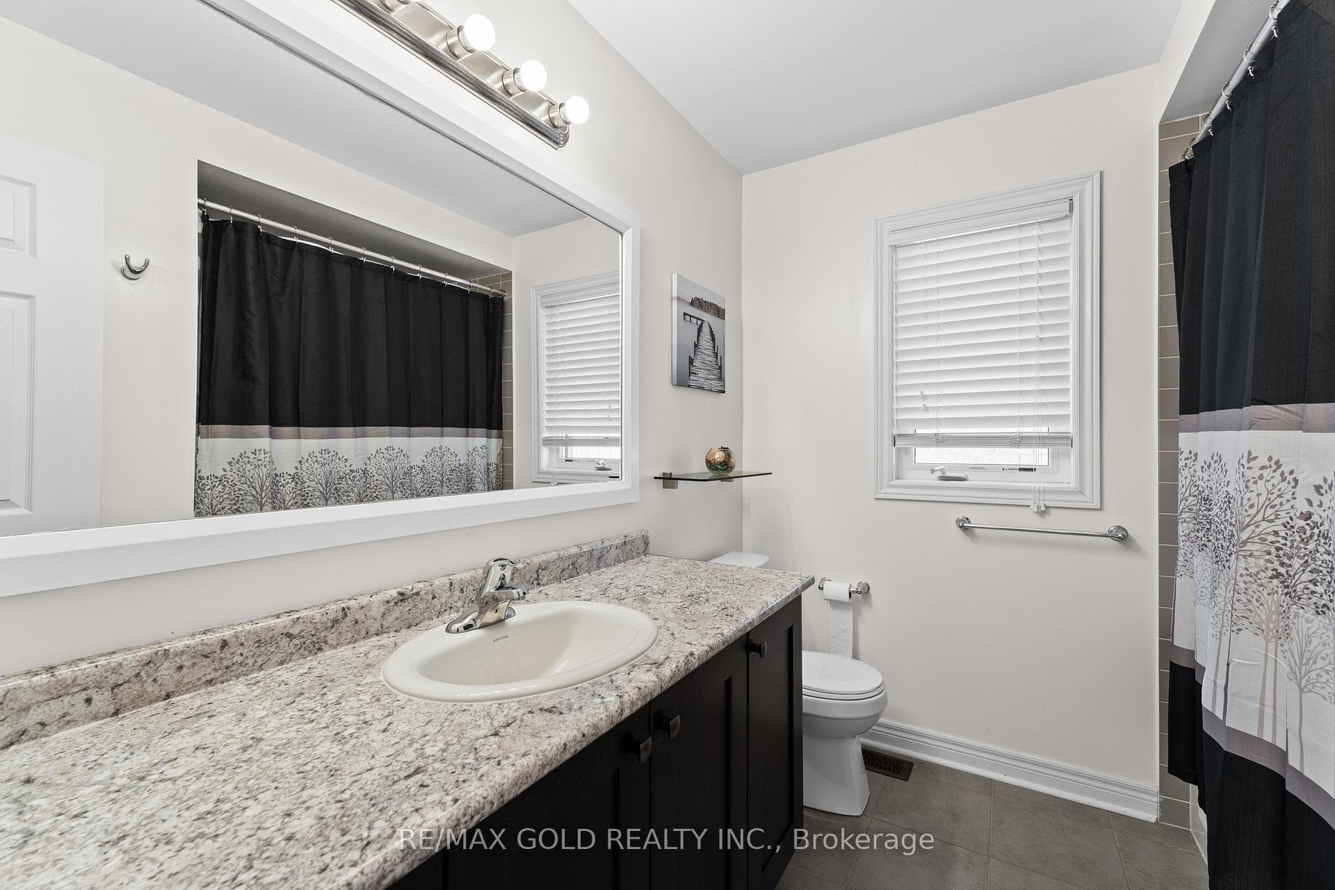 78 Weaver Terrace photo 24