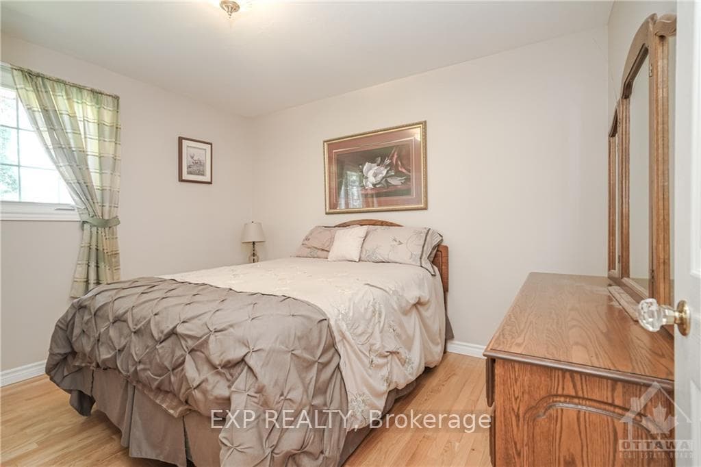 2325 DEMPSEY Avenue photo 13