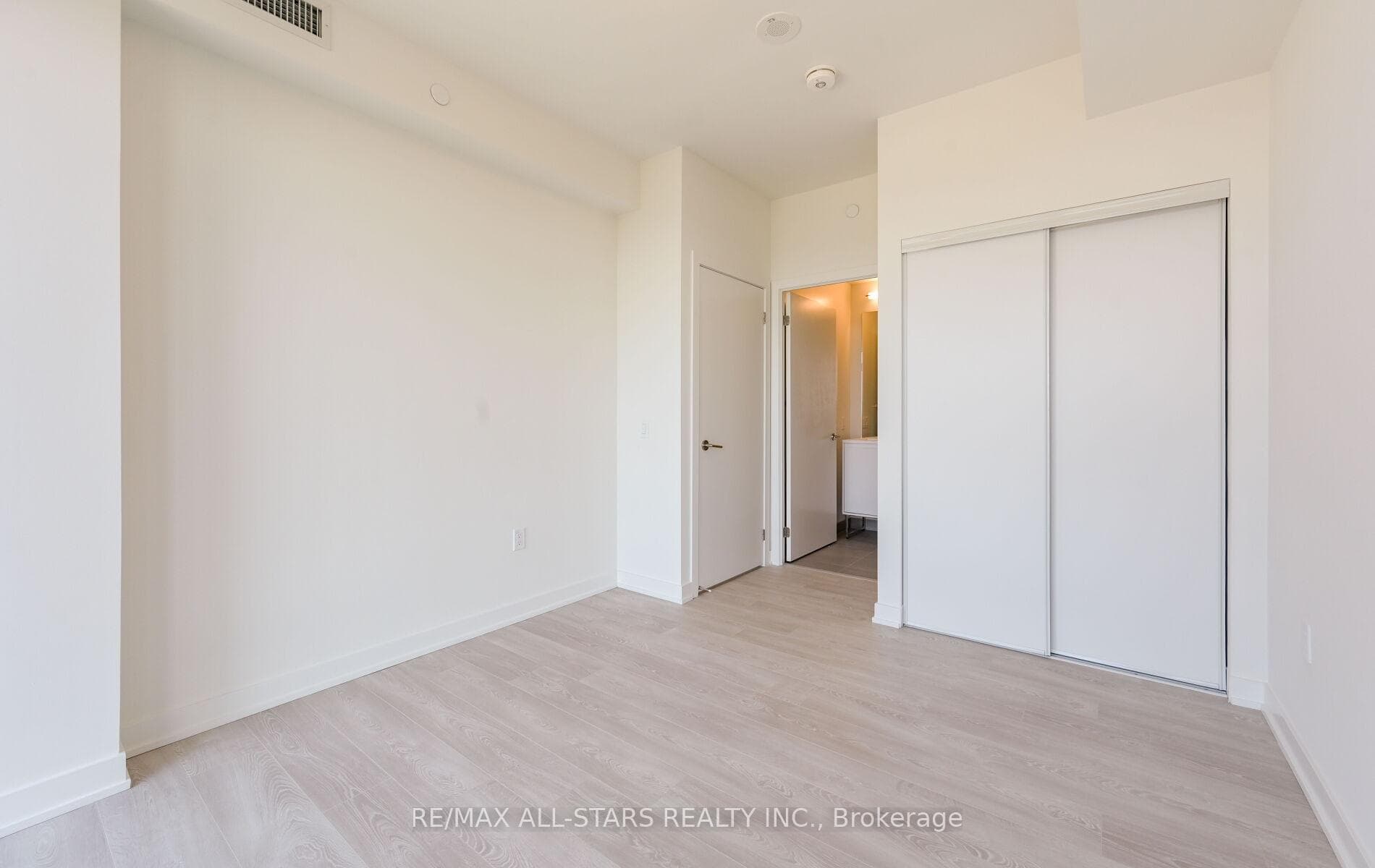 1 Quarrington Lane Unit 2309 photo 27