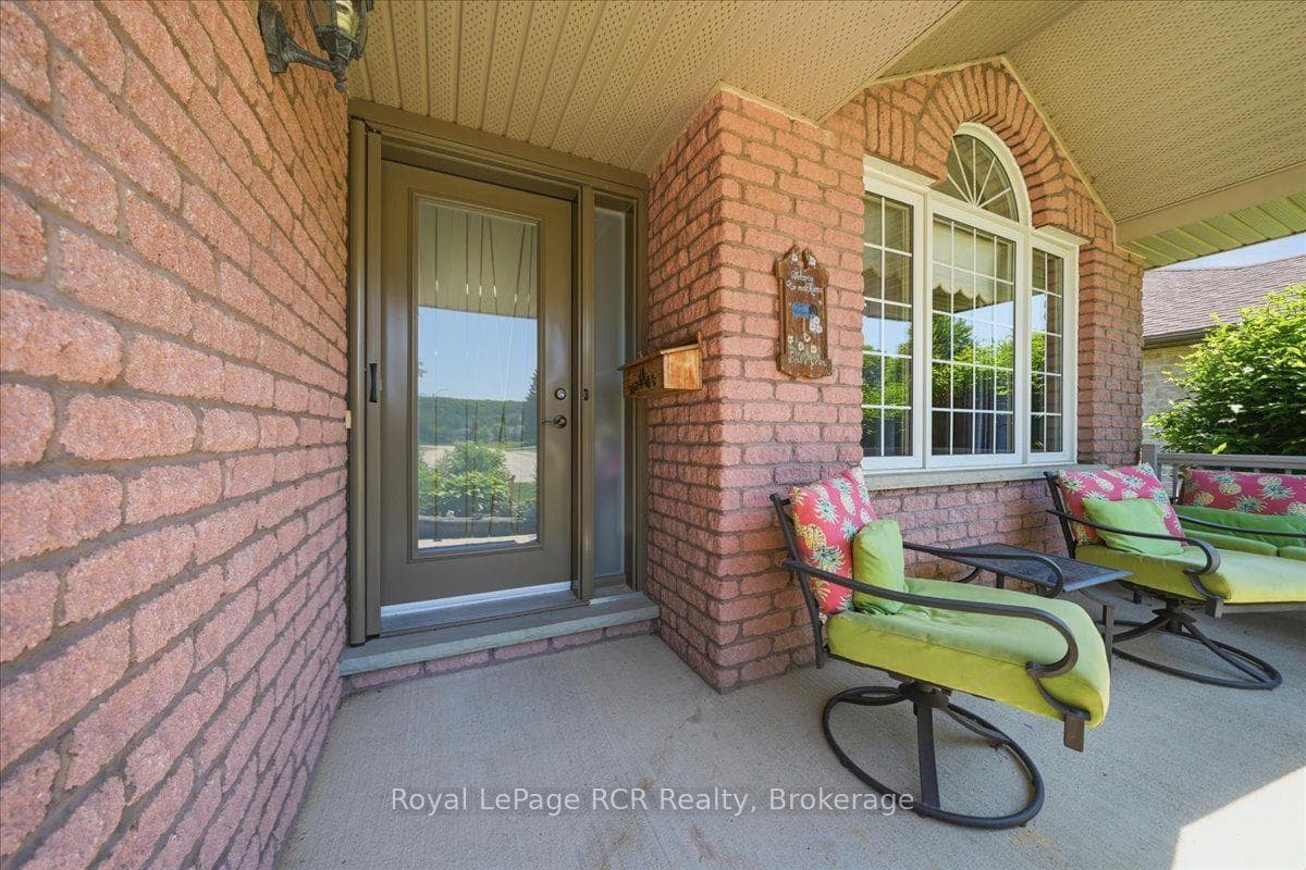 255 2nd Avenue photo 4