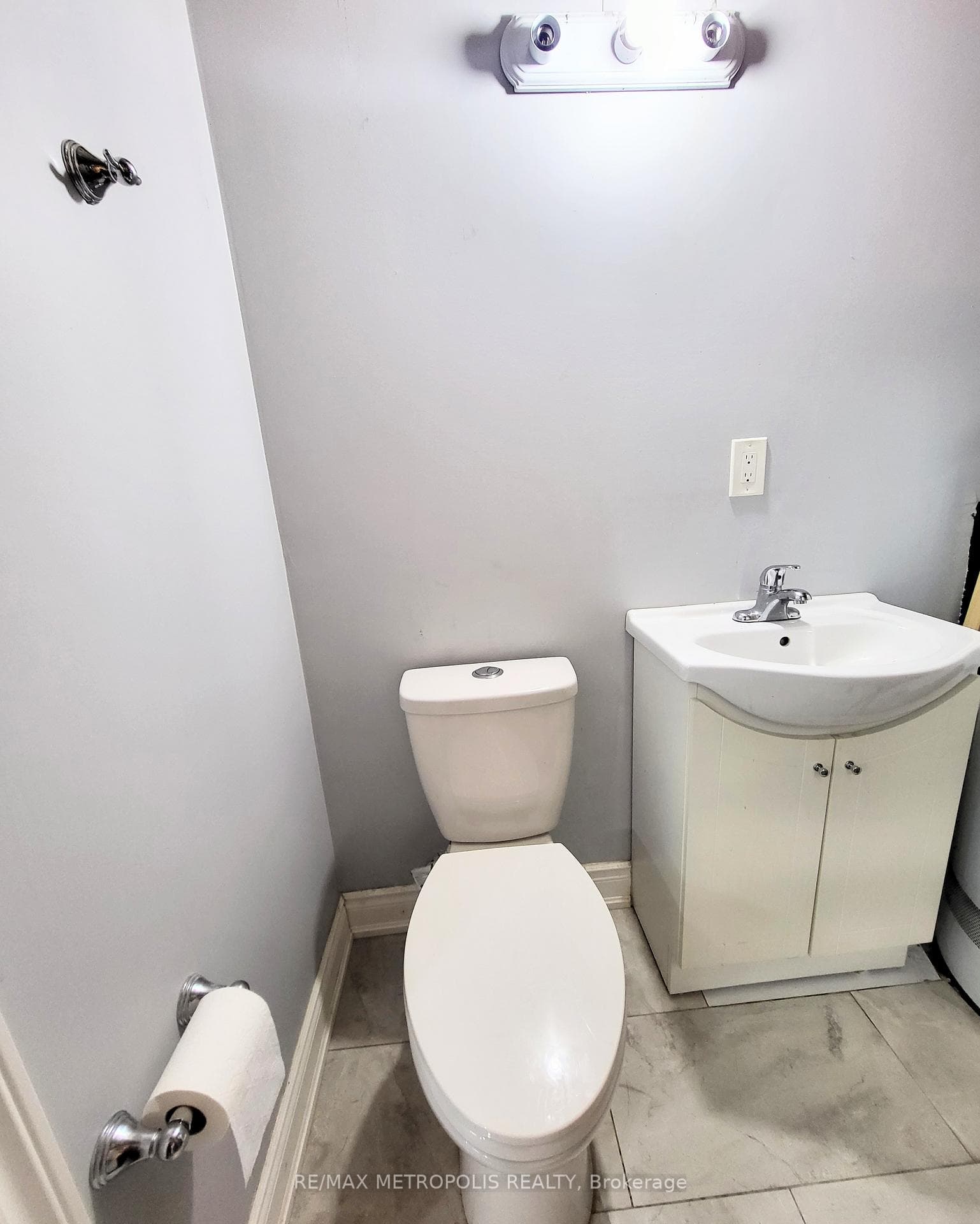 139 Hibbard Drive Unit BSMT photo 11