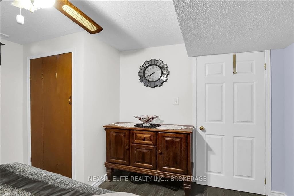 1610 JALNA Boulevard photo 34