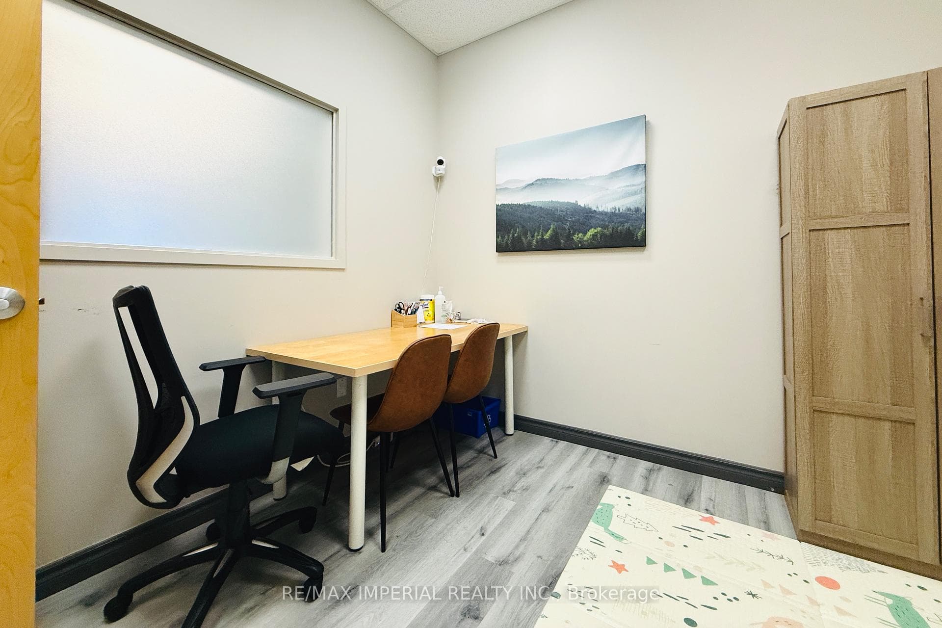 3rd office