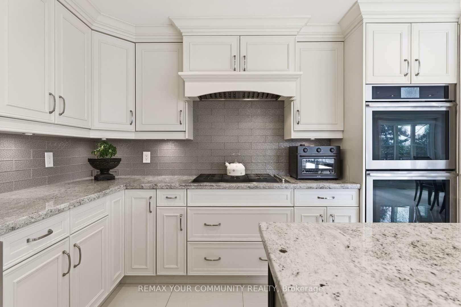 331 Kennedy Street photo 11