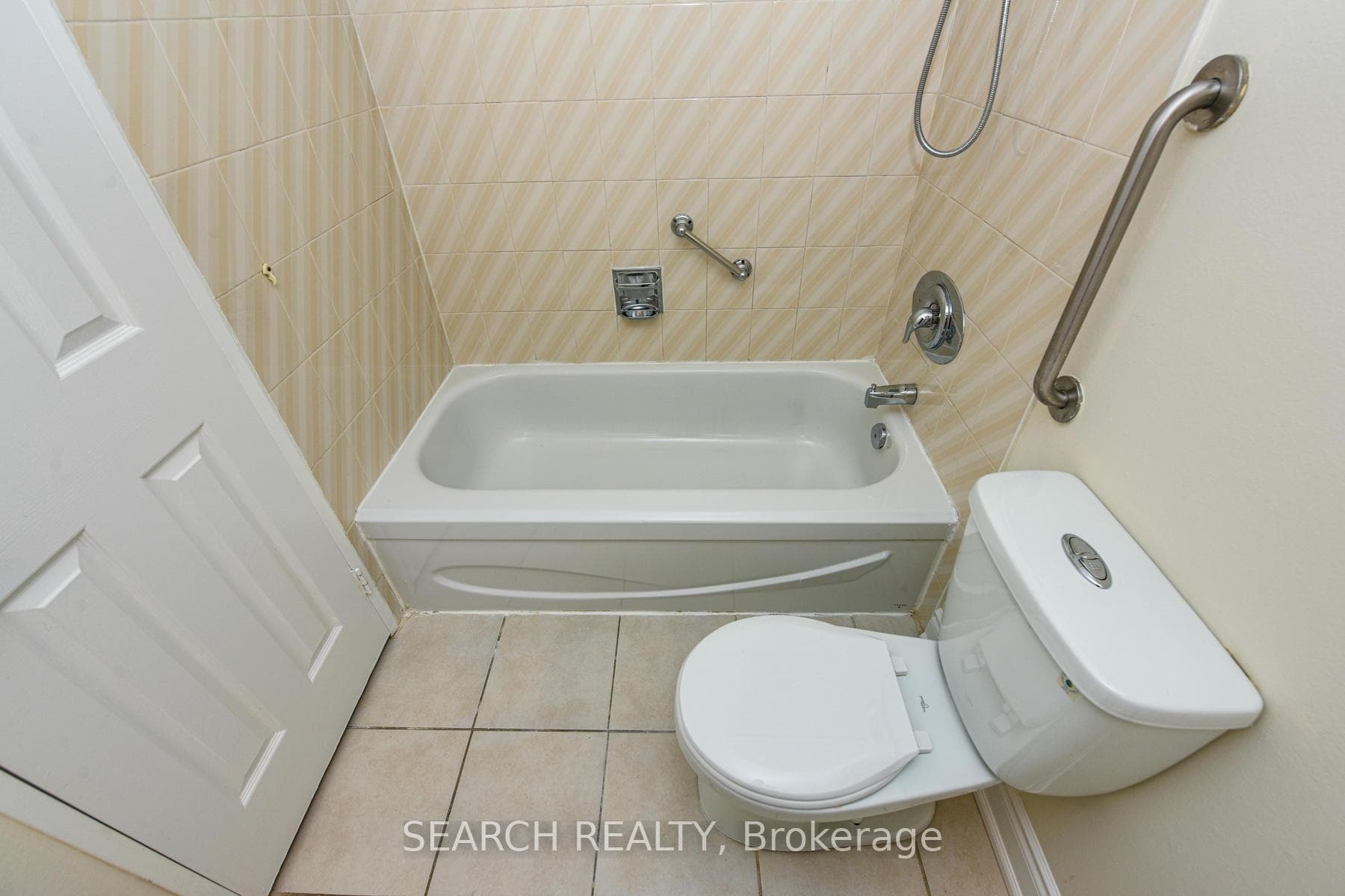 1155 Bough Beeches Boulevard Unit 101 photo 21