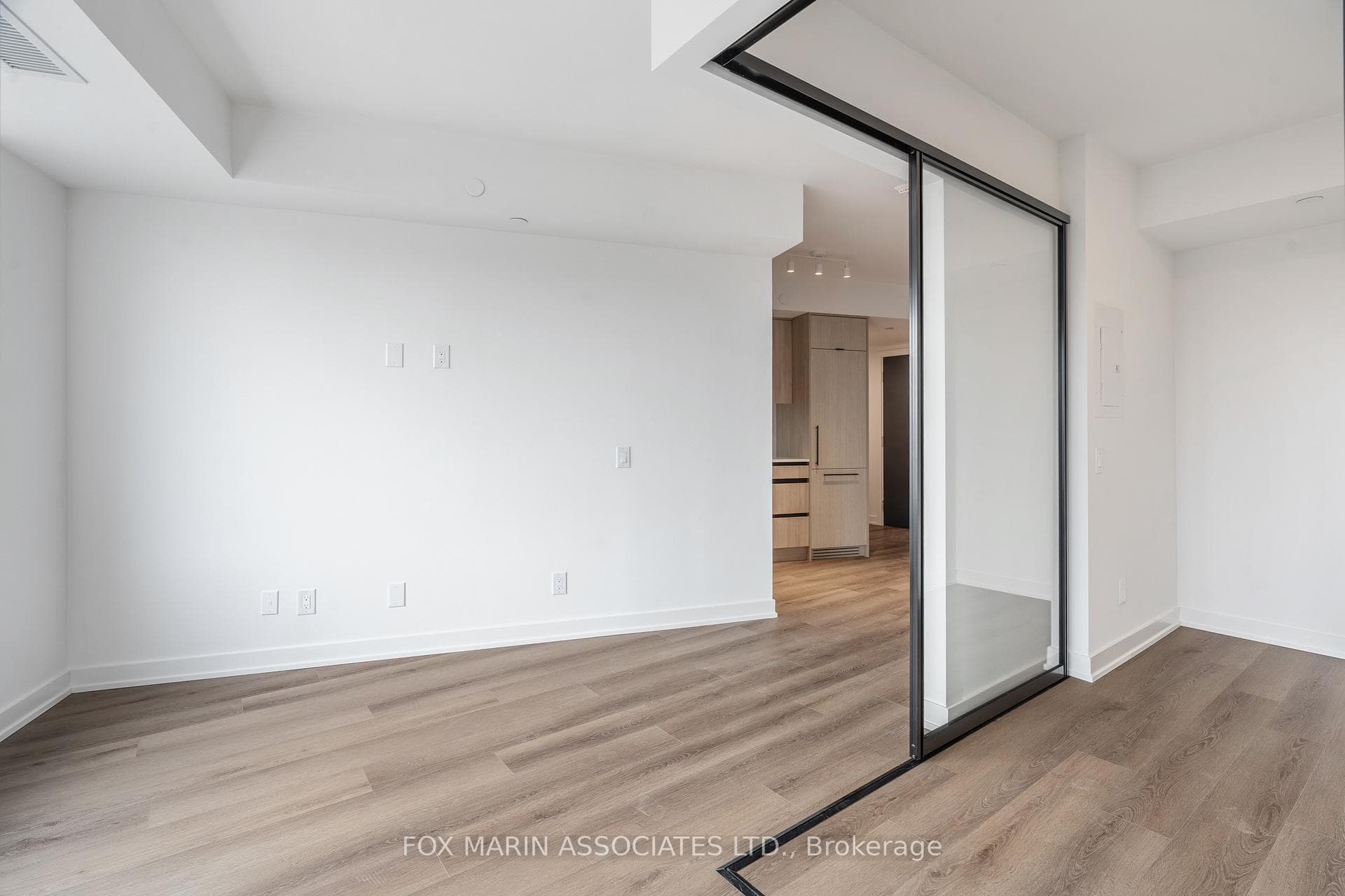 5 Lakeview Avenue Unit 403 photo 7