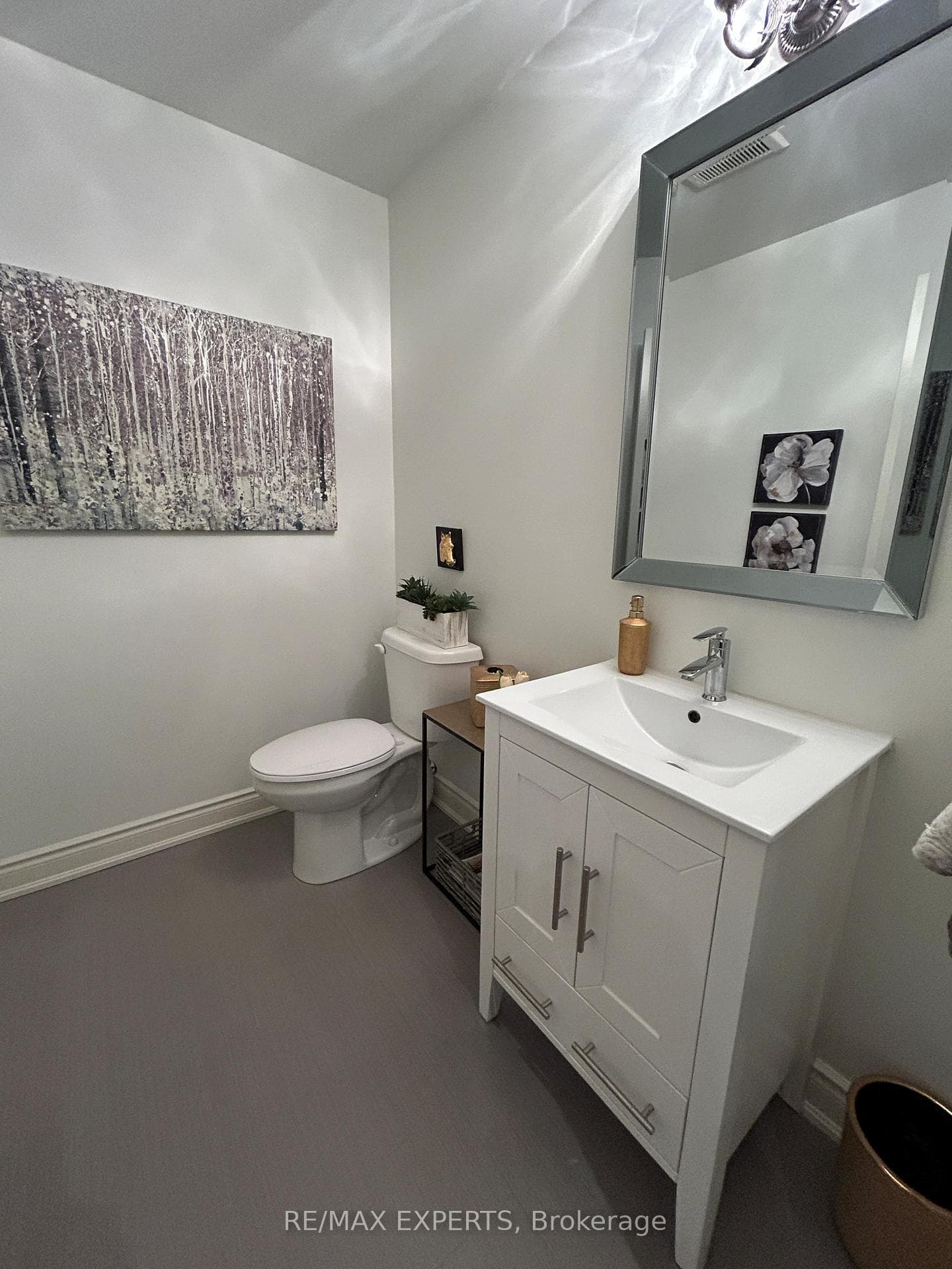 77 Robert Berry Crescent photo 22