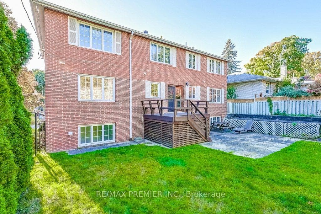 16 Woodvalley Drive photo 44