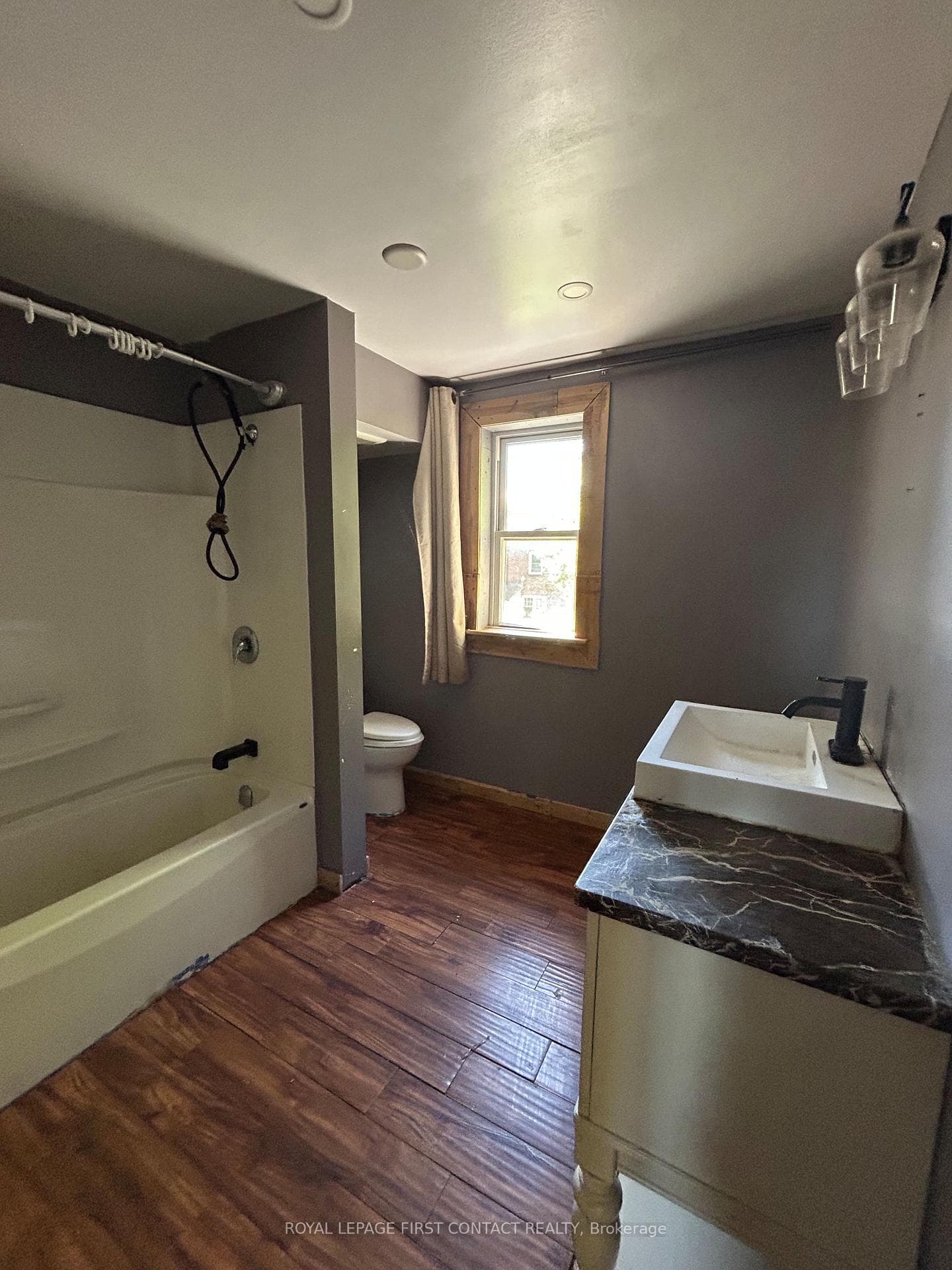 1068 1st A Avenue photo 9