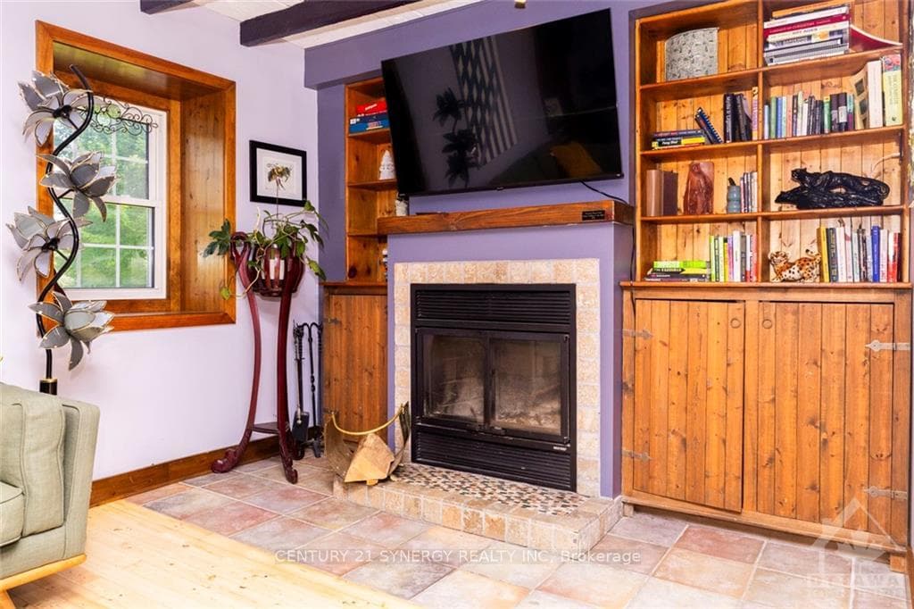 1695 GROVES Road photo 14