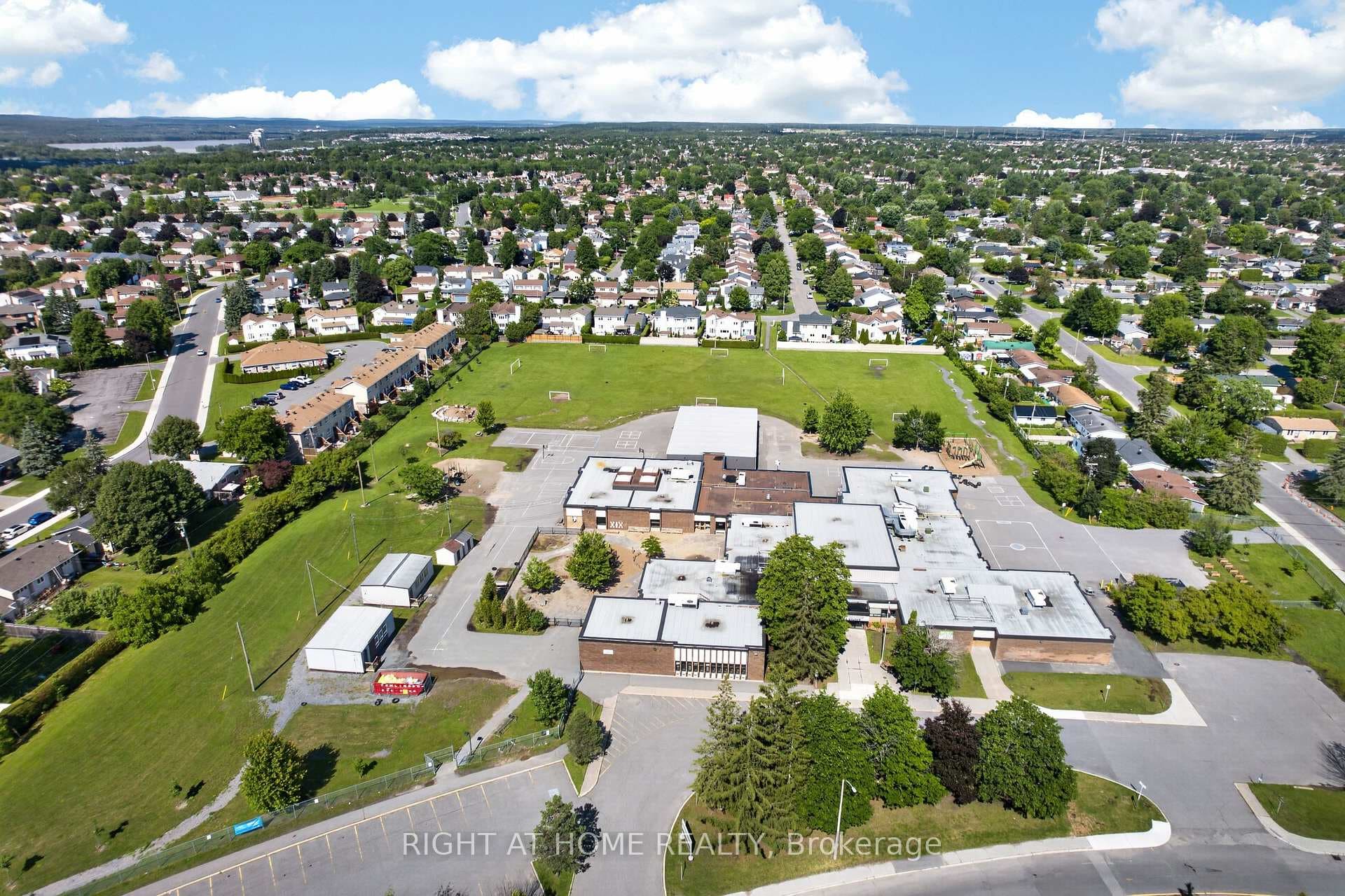 1385 Chartrand Avenue photo 42