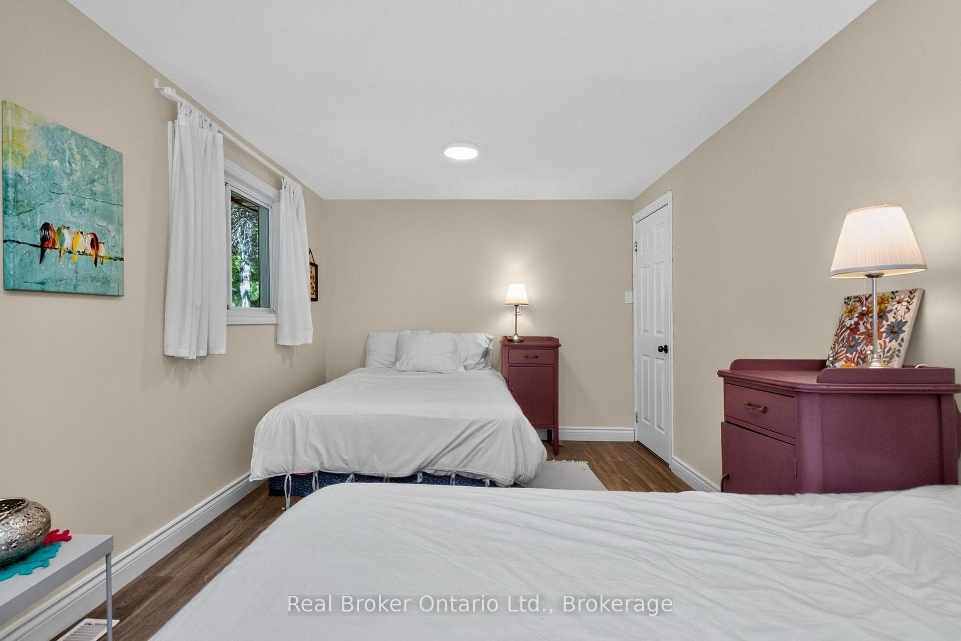 2141 Champlain Road photo 14
