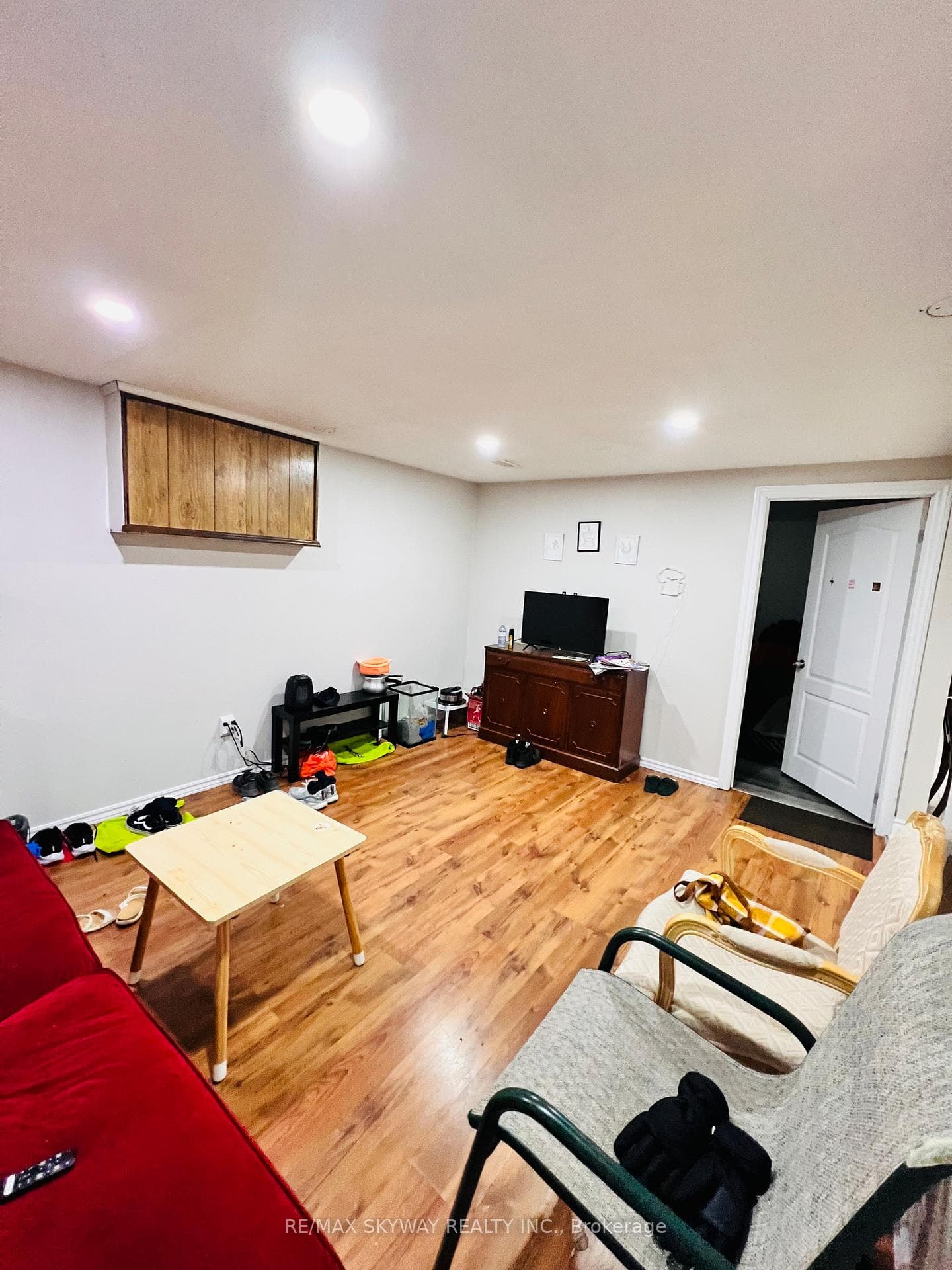 1129 Langs Circle photo 5