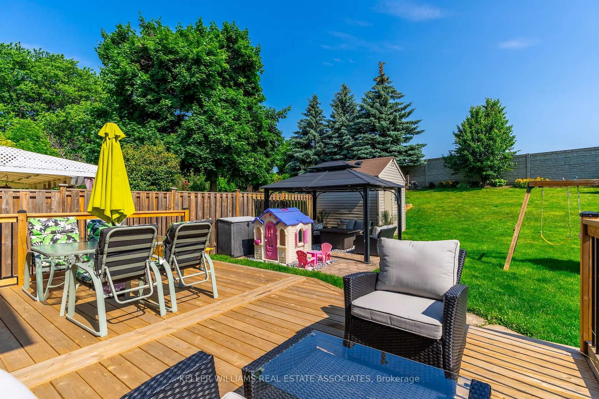 194 Guildwood Drive photo 33