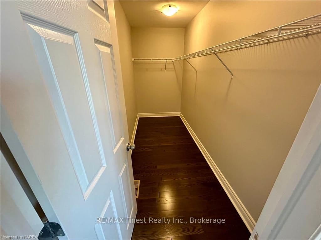 1701 EXECUTIVE Avenue photo 19