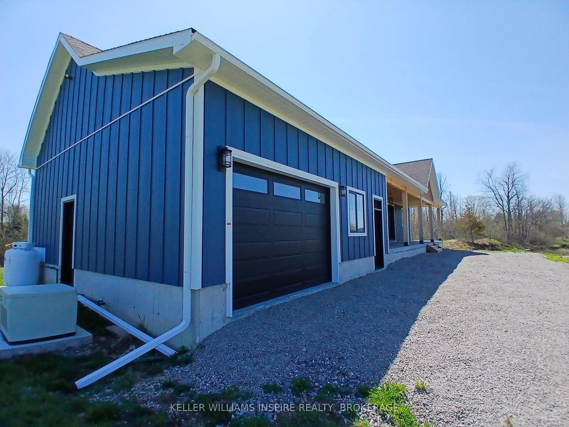 939 Sheffield Lane photo 18