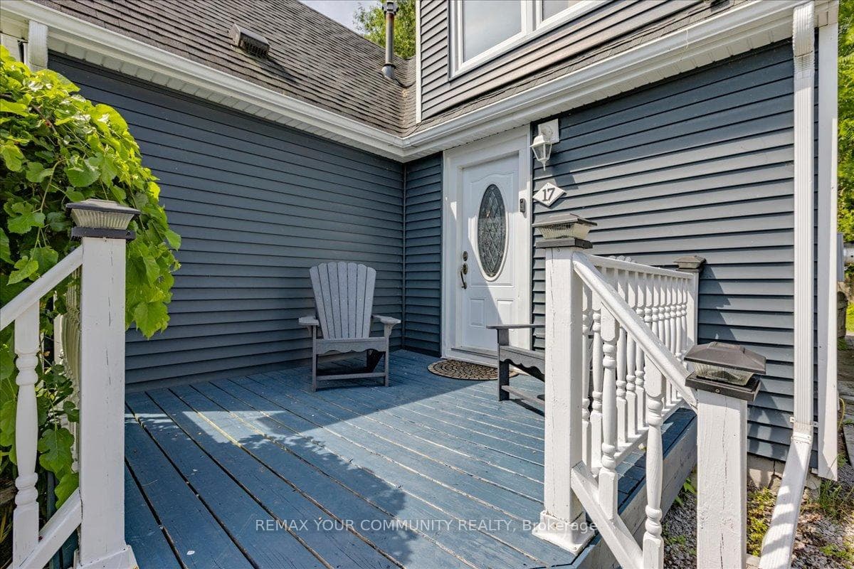 17 Farley Circle photo 6