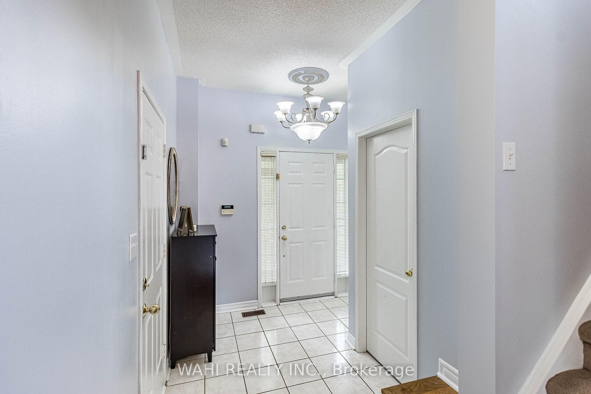 12 Tanglemere Crescent photo 9