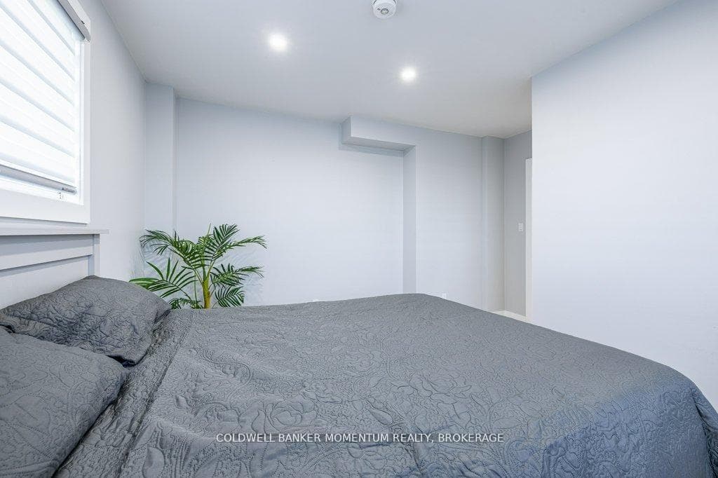 EXTRA LARGE BEDROOM TO FIT EXTRA LARGE BEDS