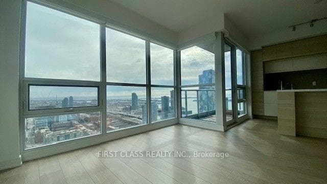 88 Scott Street Unit 4206 photo 4