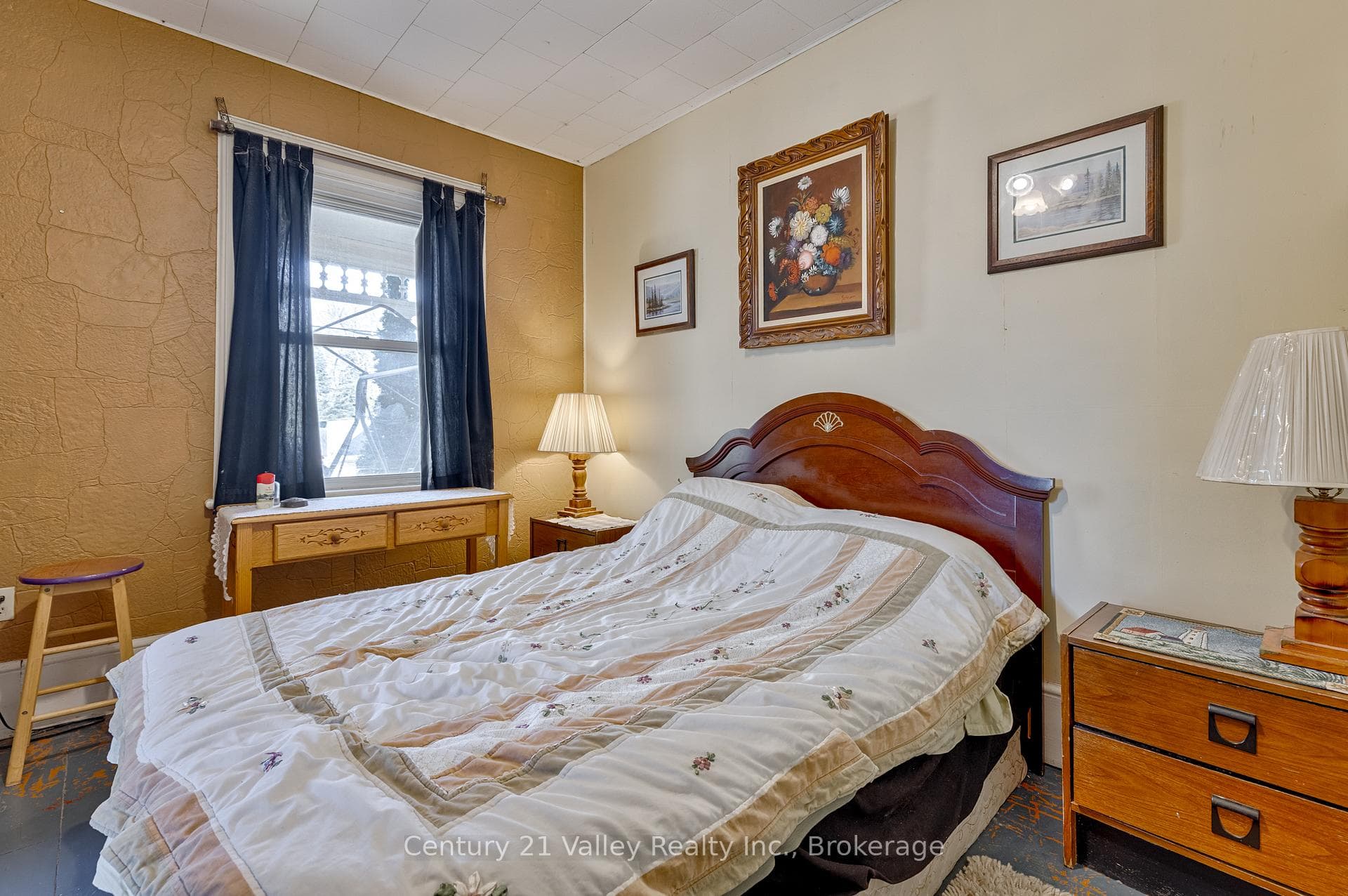 442 Moffat Street photo 20