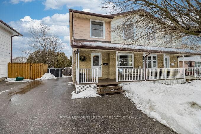 96 Hillmer Road photo 1