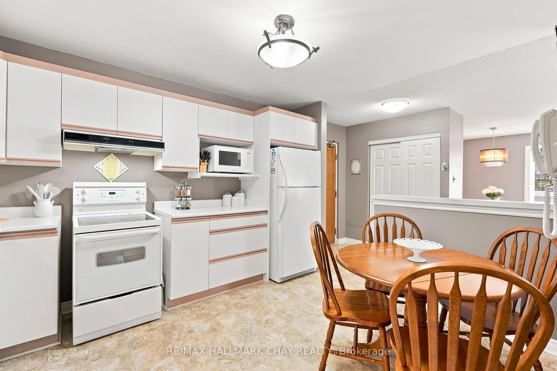131 Clapperton Street Unit 201 photo 10