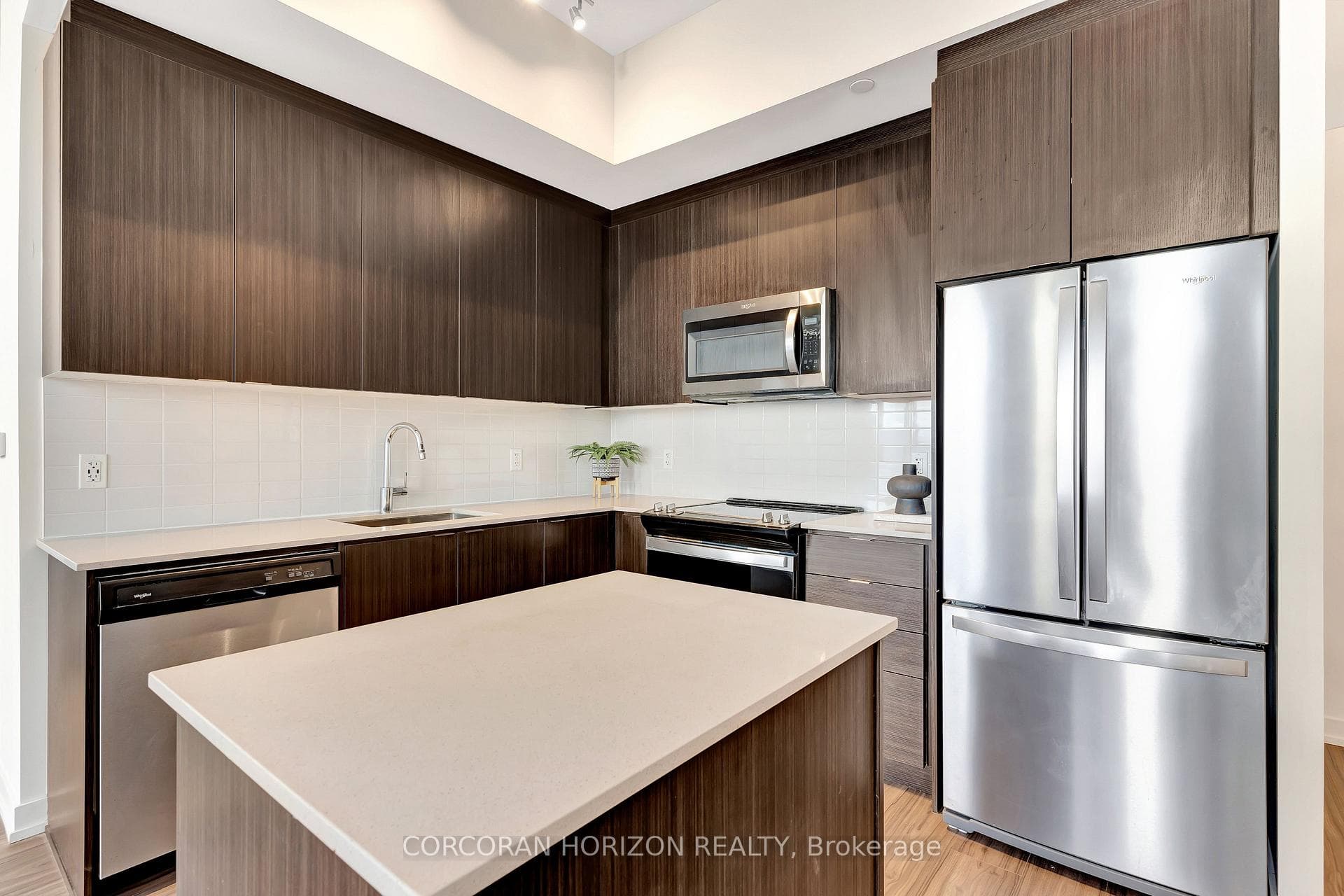 55 Duke Street Unit 509 photo 13