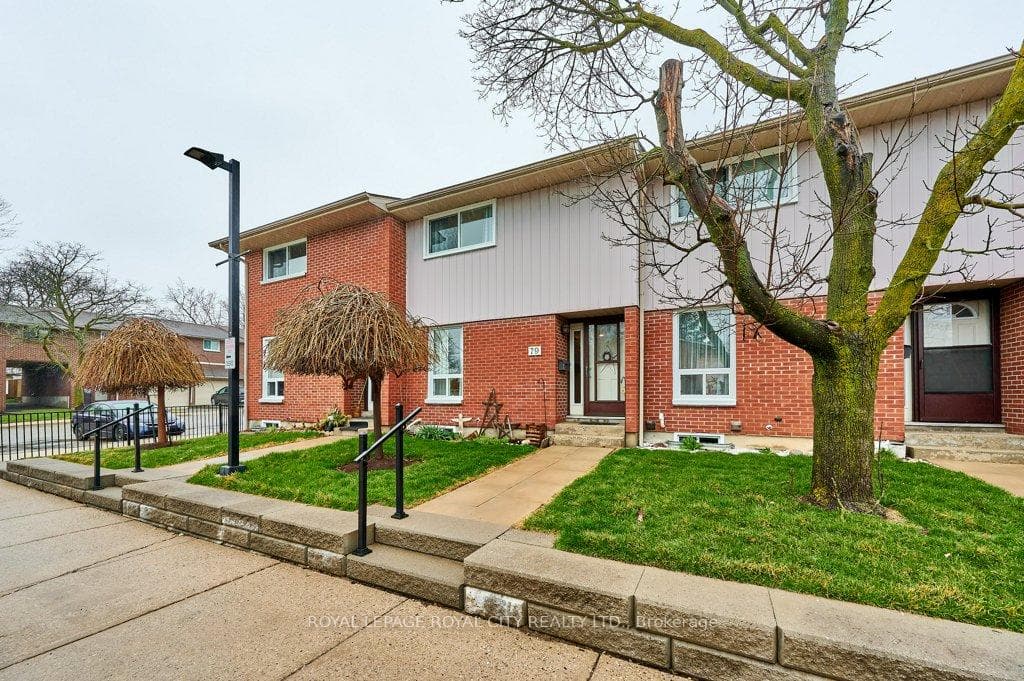 49 Rhonda Road Unit 79 photo 2