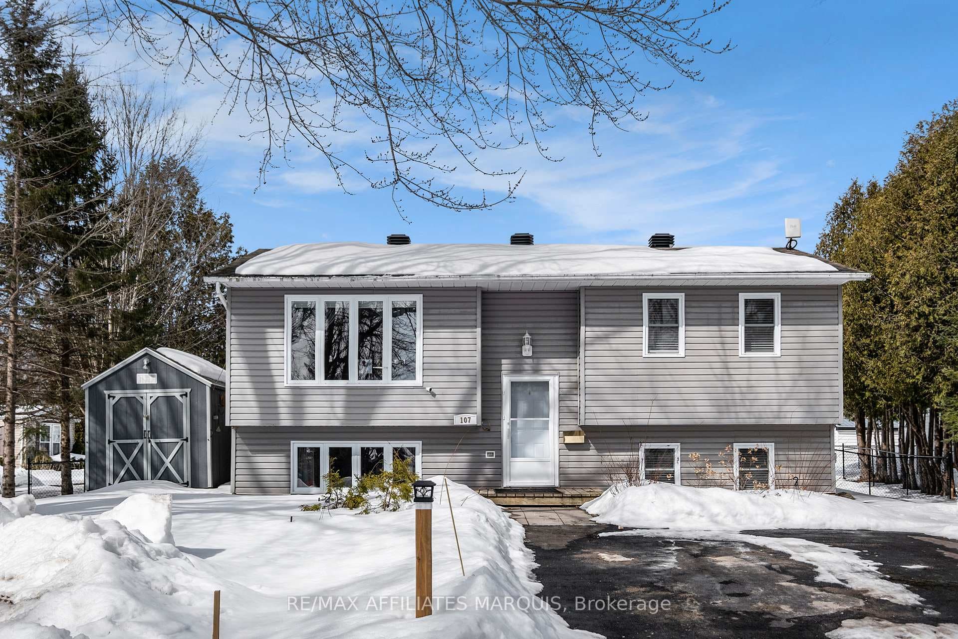 26 Salmon Side Road Unit 107 photo 1