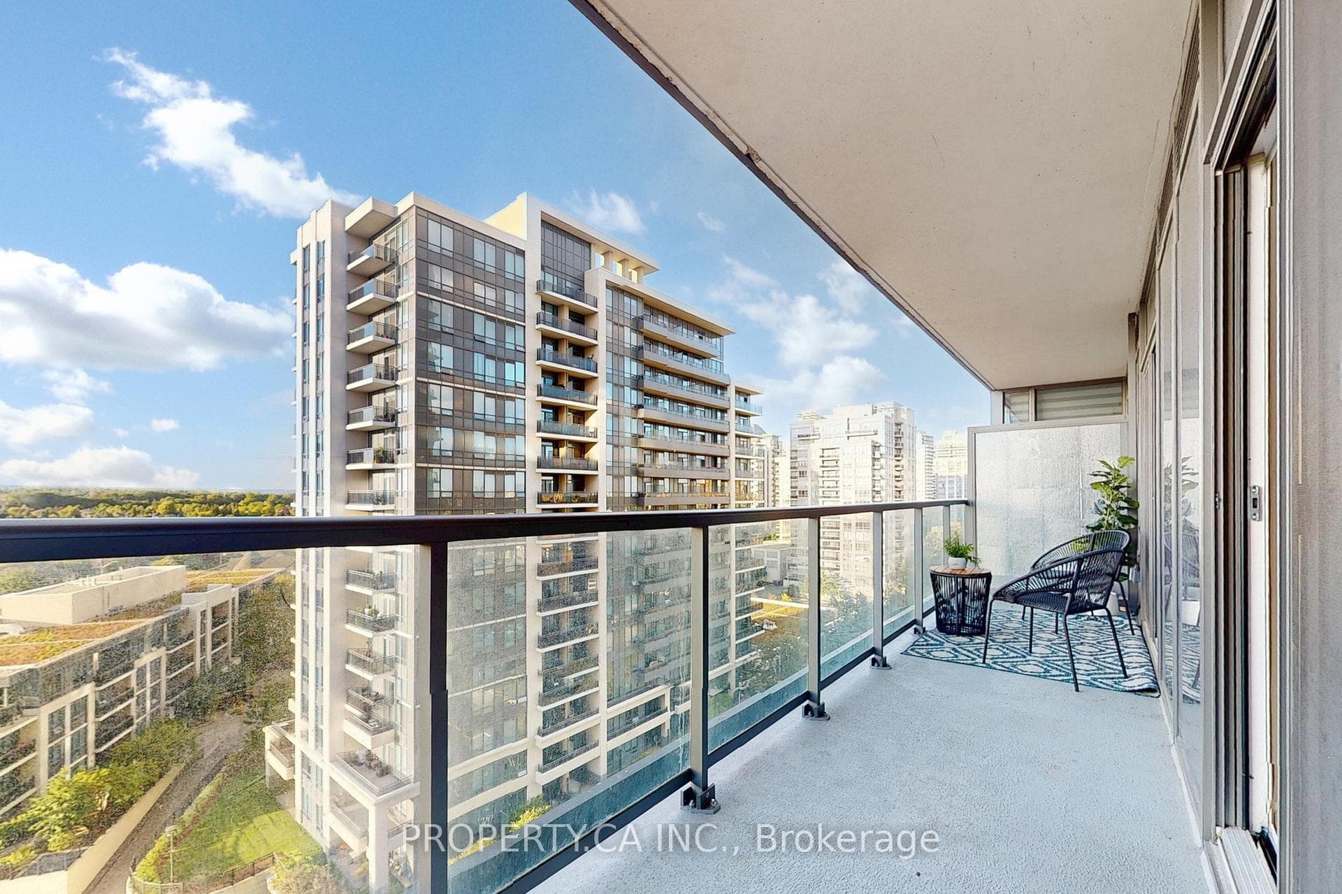 20 Gatineau Drive Unit 1009 photo 15