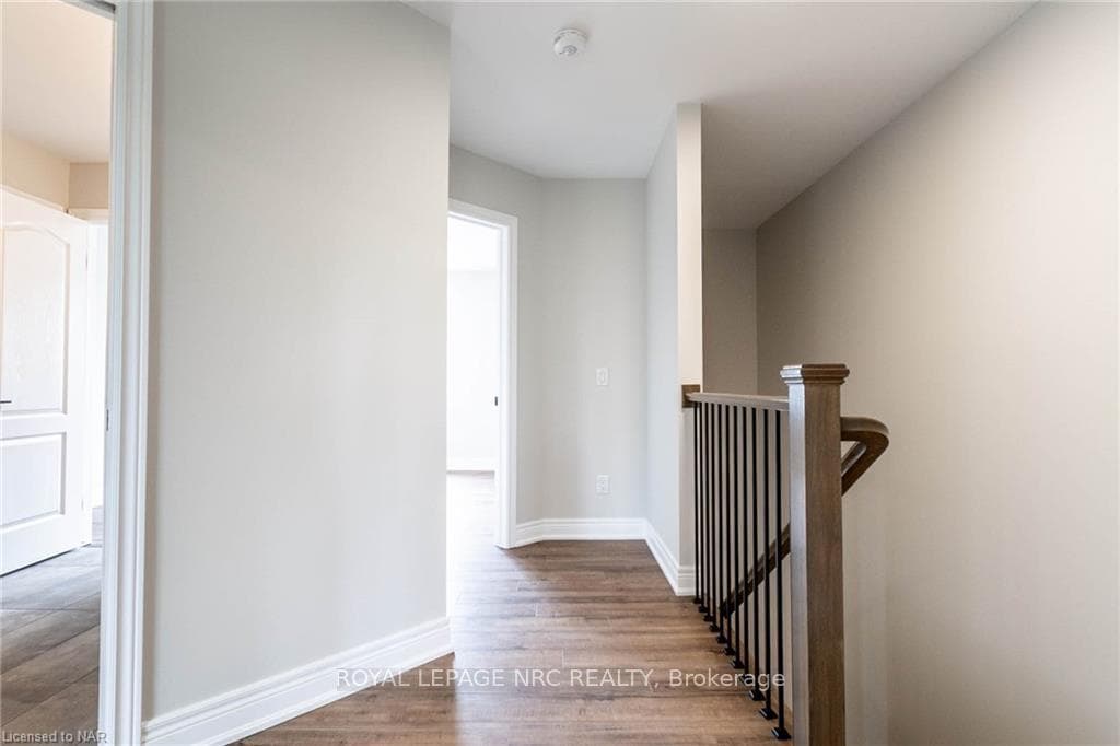 121A Moffatt Street Unit 9 photo 19