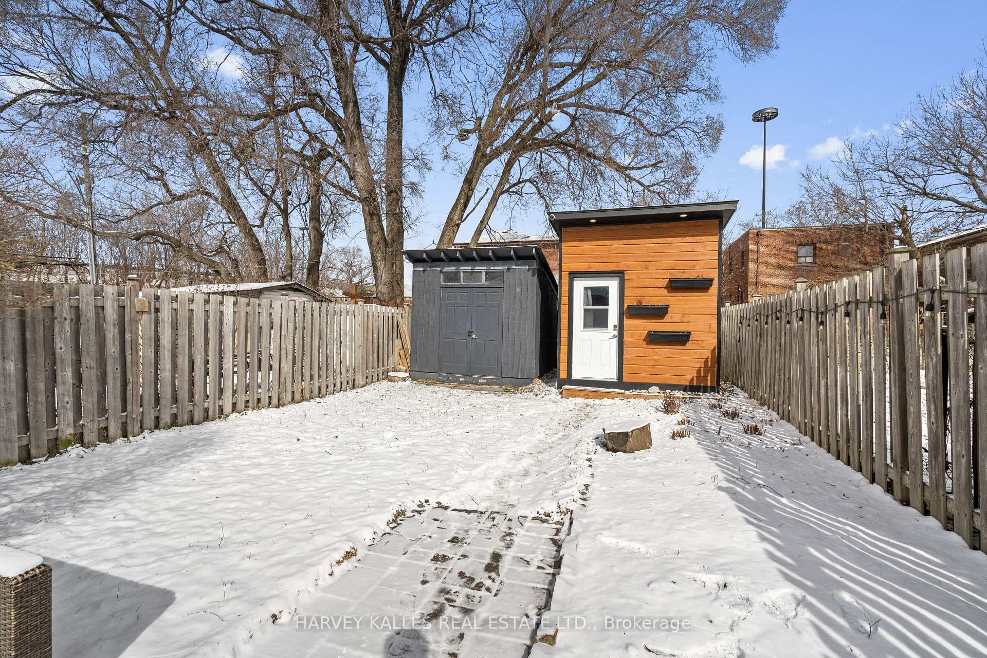 14 Manitoba Street photo 40