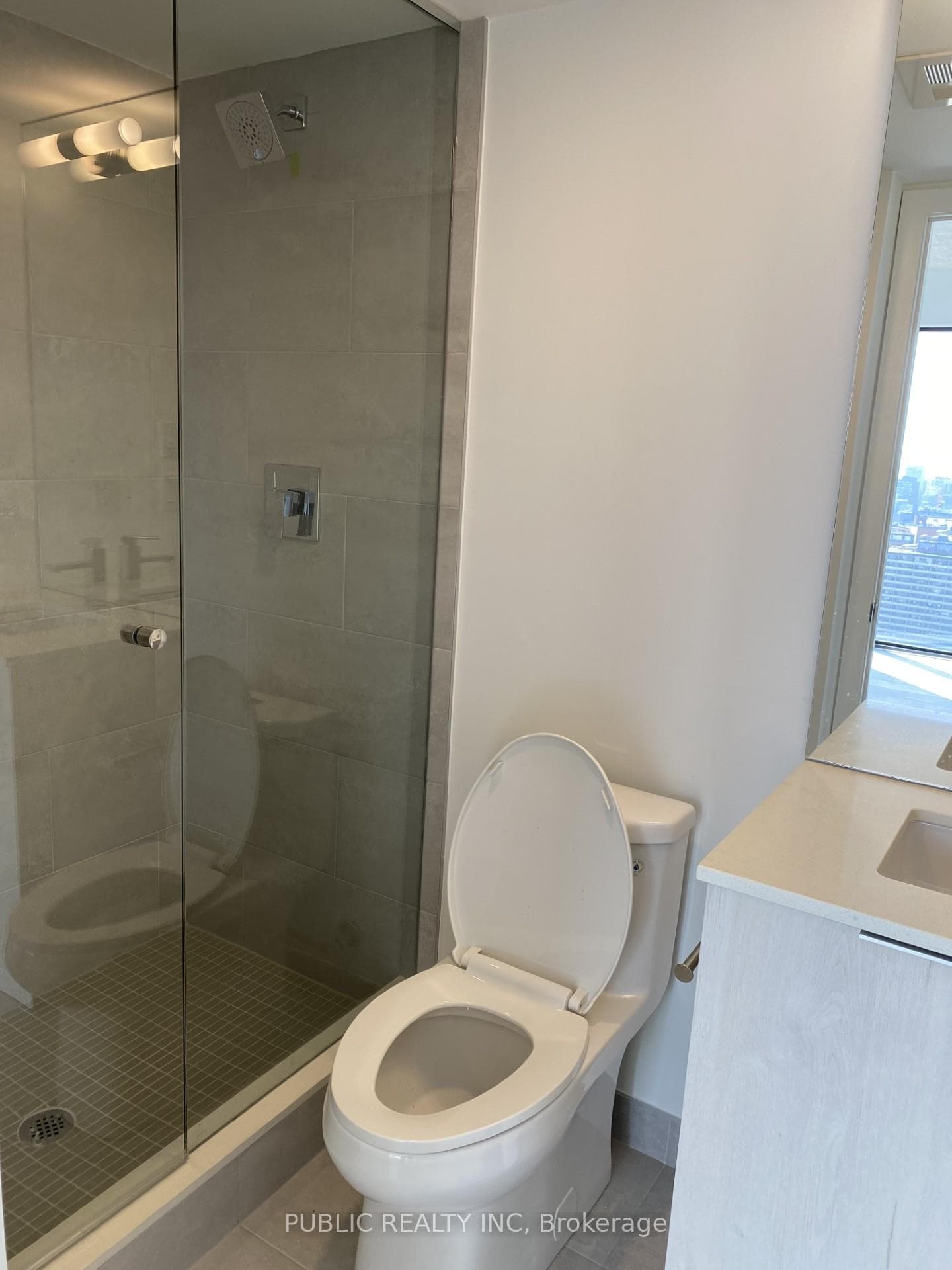 47 Mutual Street Unit 2805 photo 13