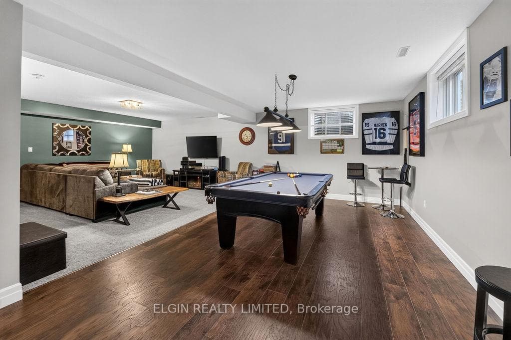 40 Glengariff Drive photo 13