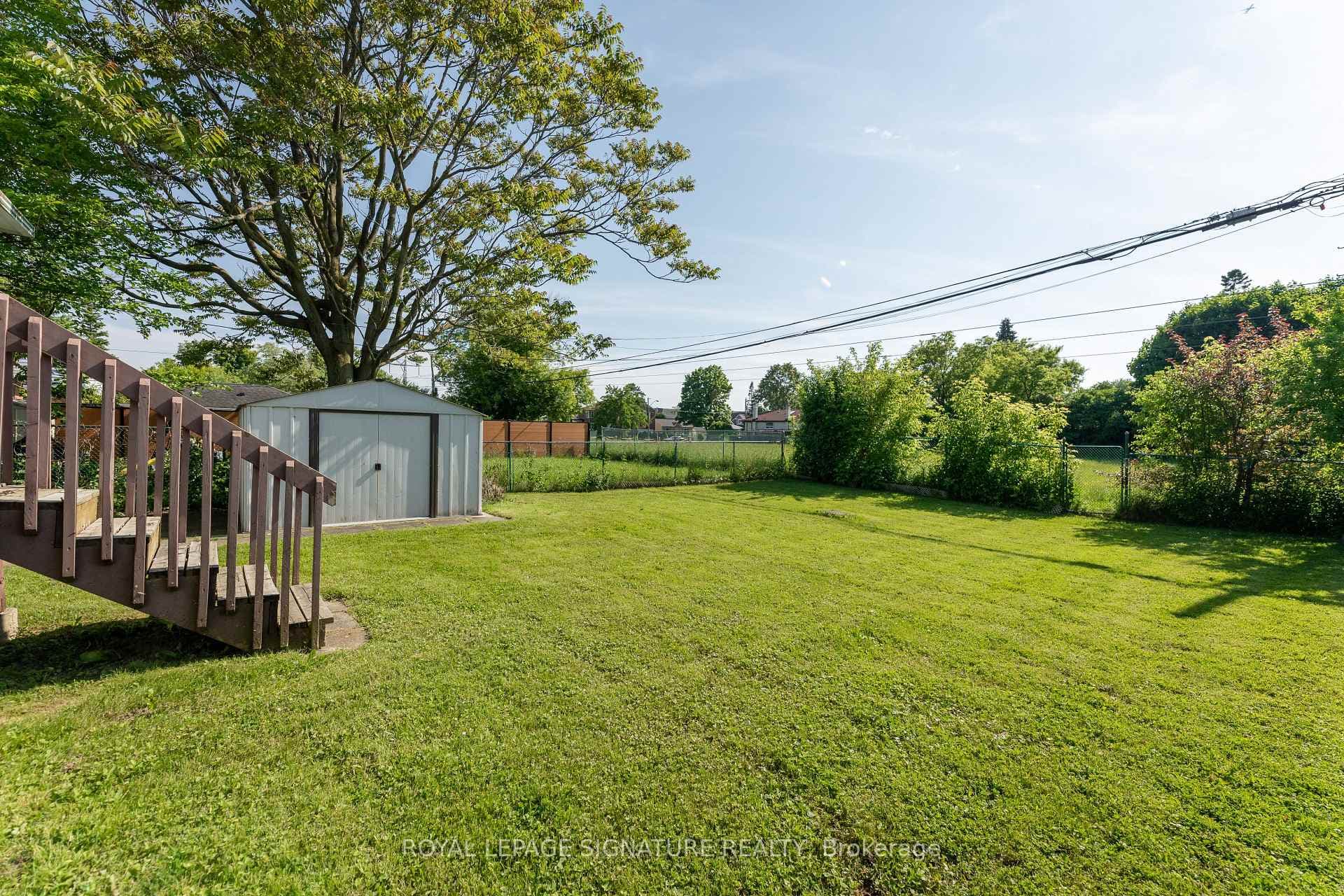 144 Tower Drive photo 18