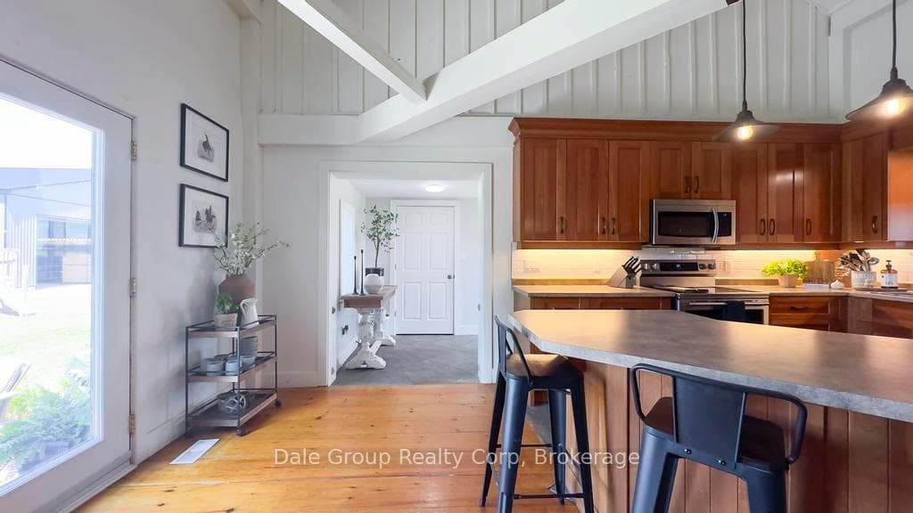 41488 Londesboro Road photo 9