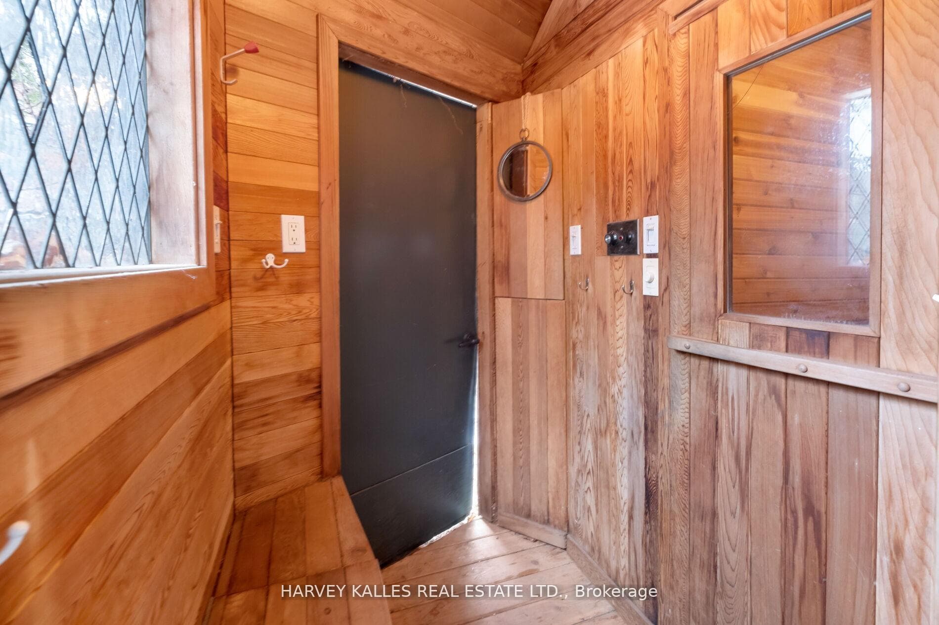 296 Glen Road photo 41