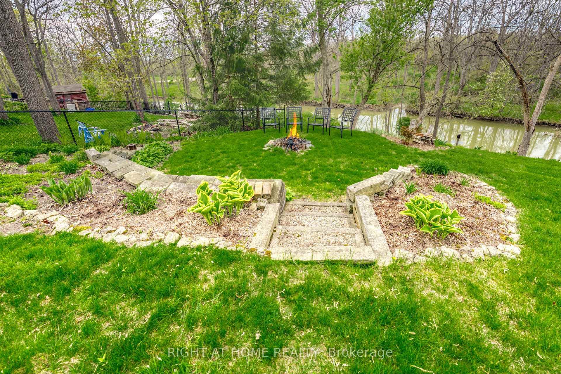 4332 Petrolia Line photo 15