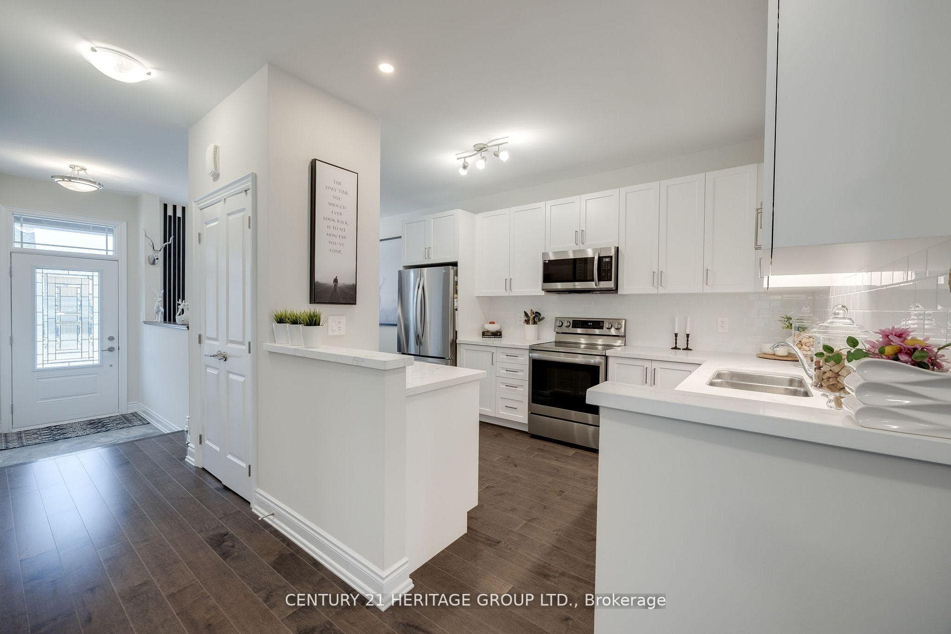 100 Summerhill Drive photo 8