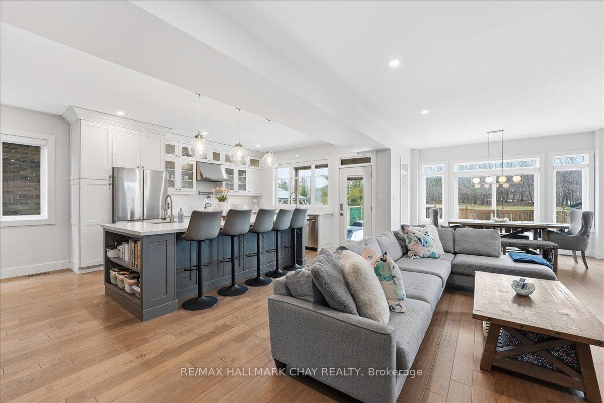 26 Lowry Court photo 15