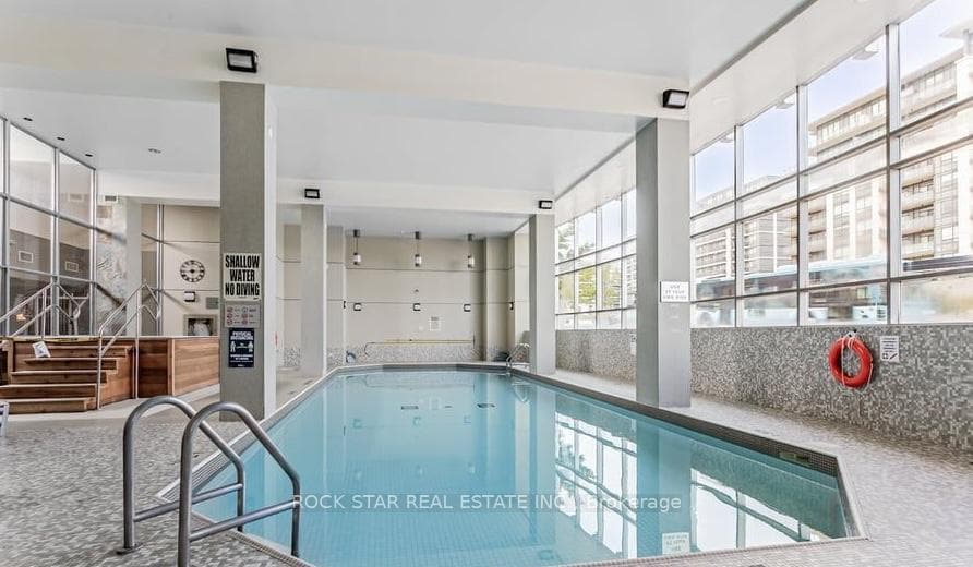 48 Suncrest Boulevard Unit 515 photo 17