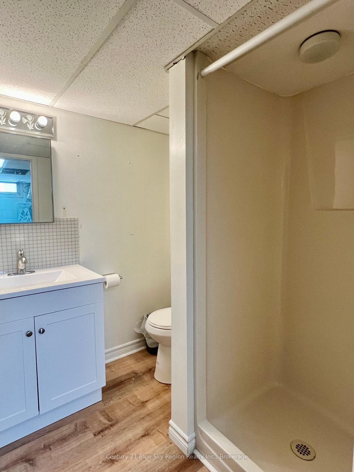 450 Lakeshore Drive Unit A4 photo 19