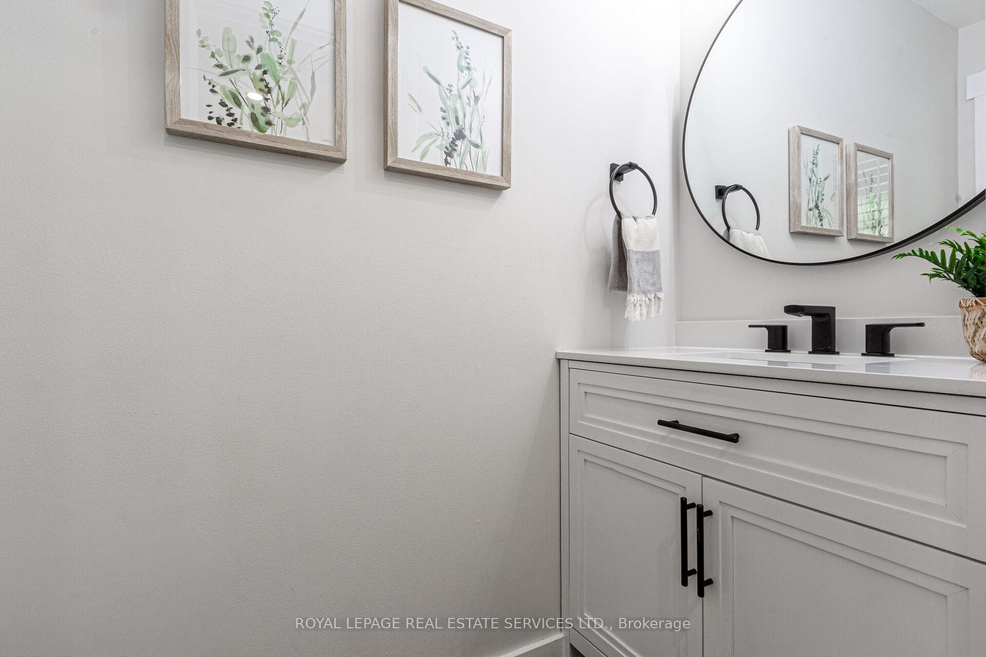2470 Stefi Trail photo 8