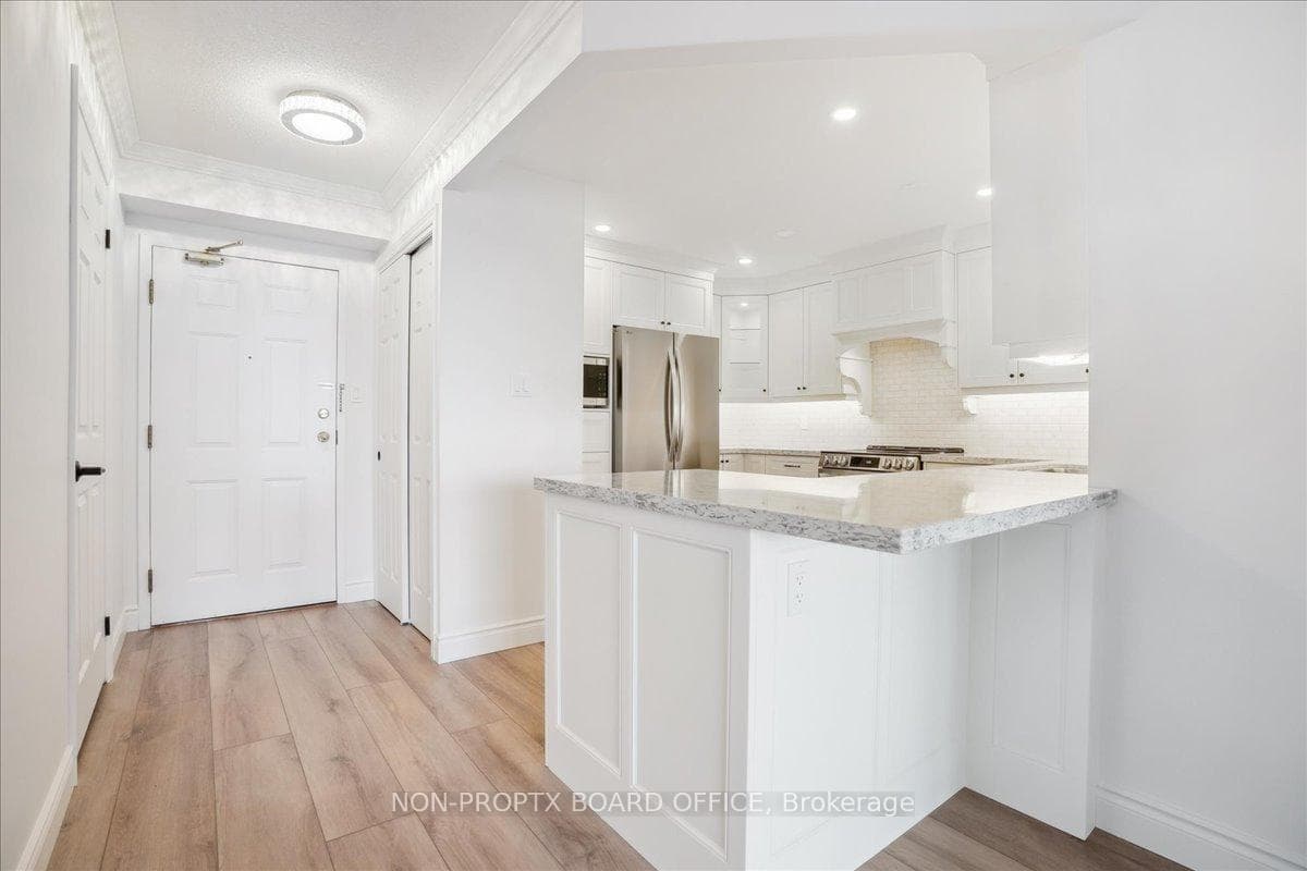 5070 Pinedale Avenue Unit 502 photo 15
