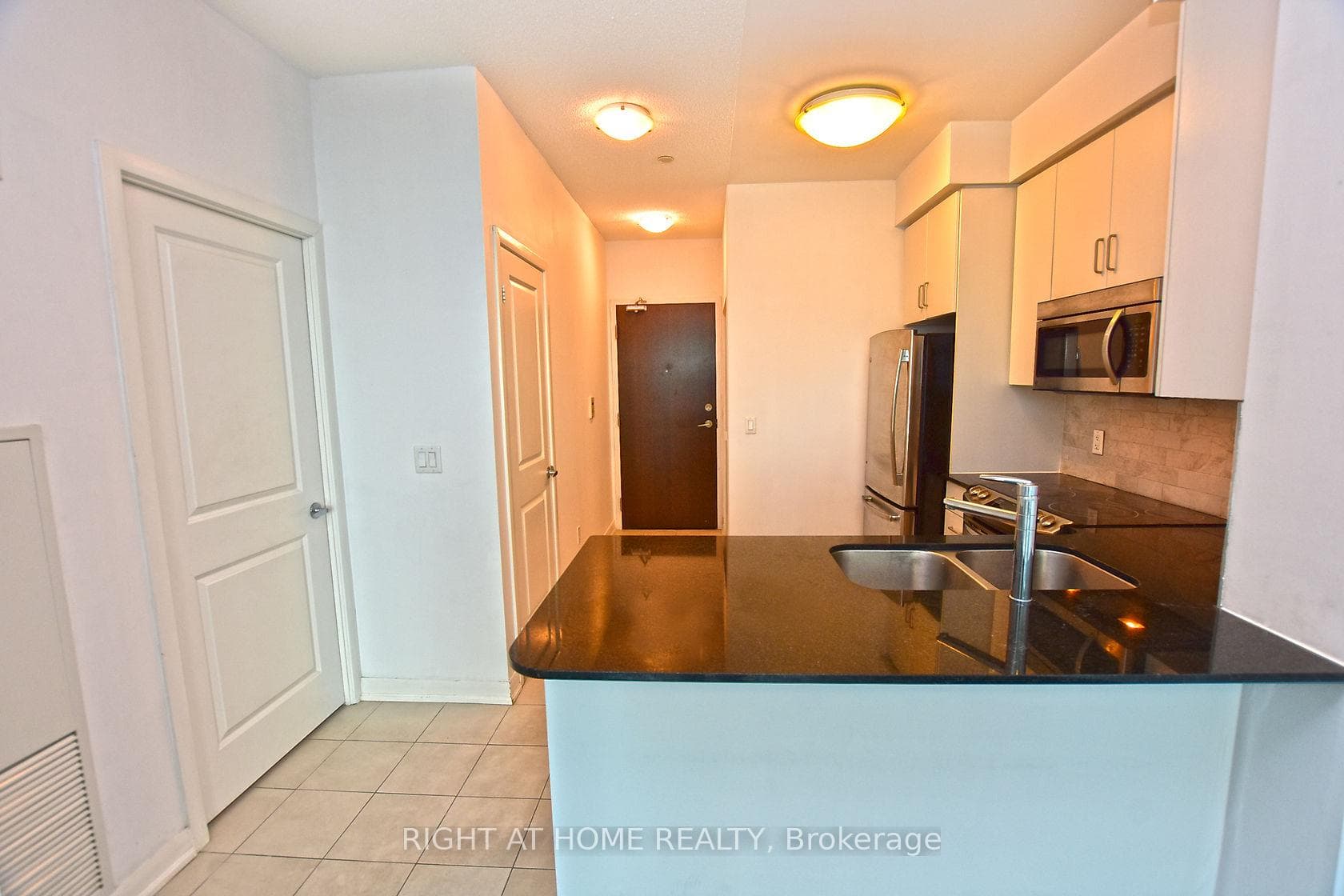 215 Sherway Gardens Road Unit 2805 photo 34