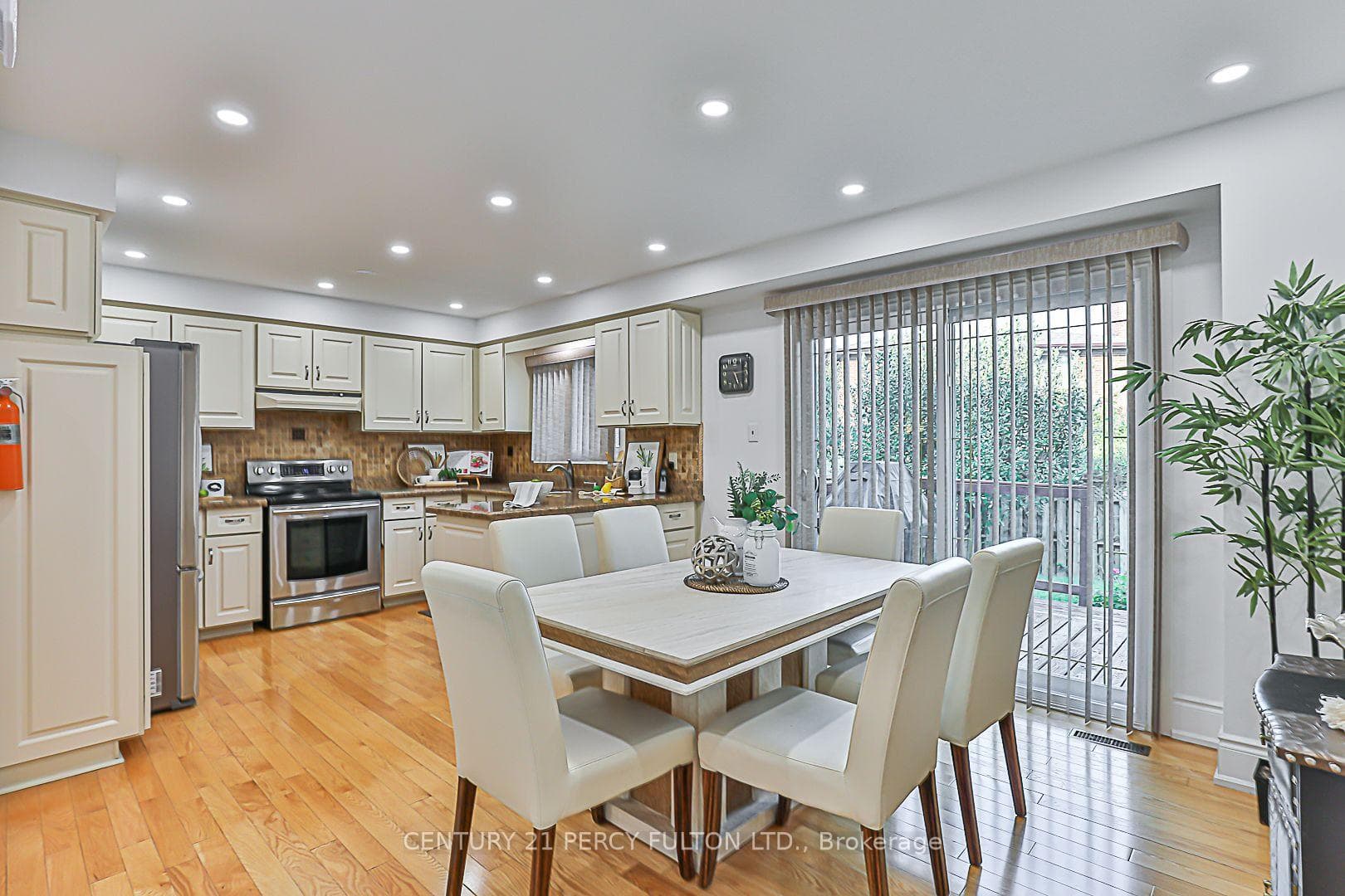67 Cheeseman Drive photo 16